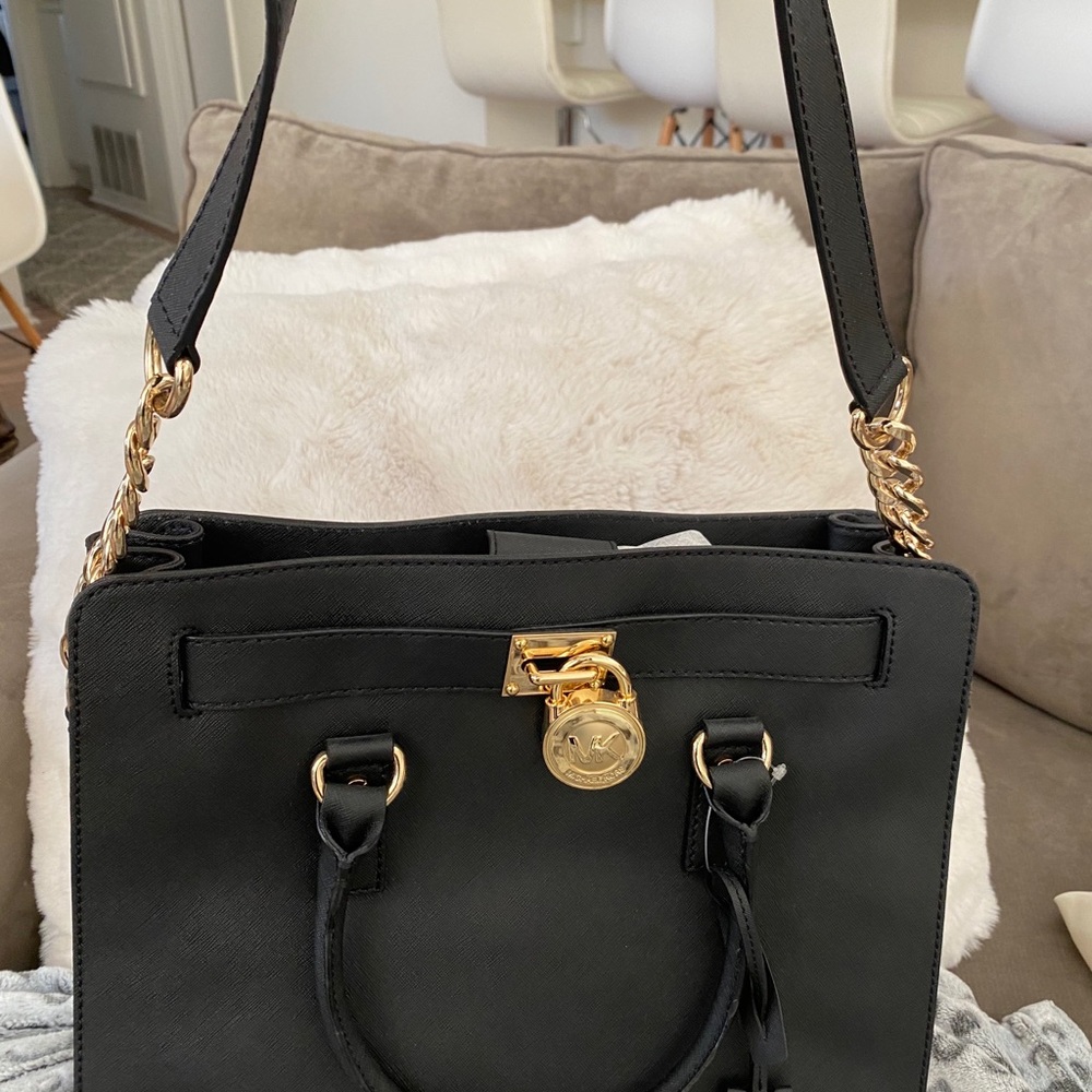 Michael Kors Hamilton Bag with gold chain - Picture 2 of 6
